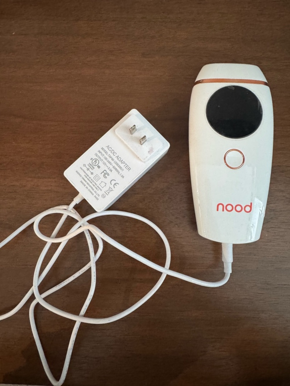 nood White IPL Hair Removal Device - Gentle At-Home Hair Reduction